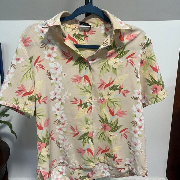 Vintage Hawaiian Button-Up Shirt – Tropical Floral Print - Picture 2 of 4